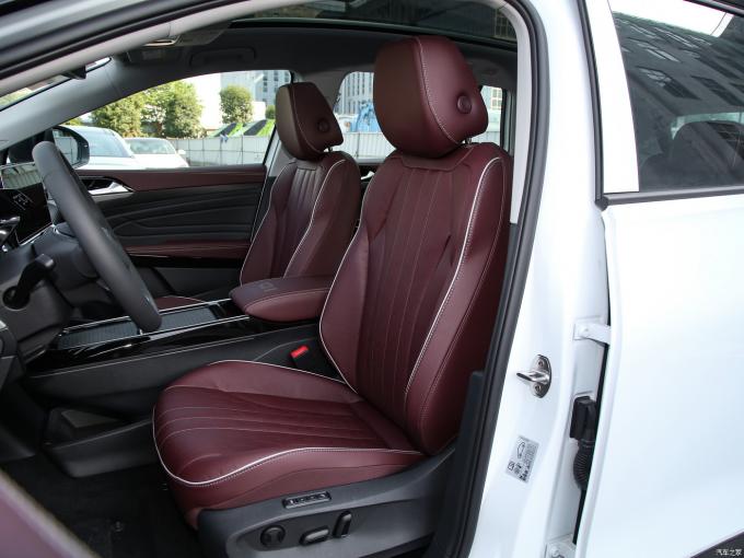 Elektrische Elektrofahrzeuge 2025 Neues Energiefahrzeug Id6 Limousine Elektrofahrzeuge, die mit der linken Hand fahren 2